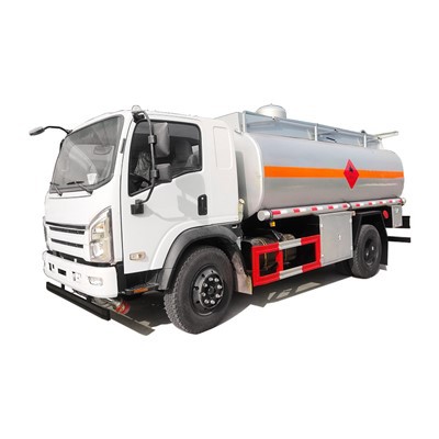 4x4 EGR 3,9L Motor 6 CBM Kraftstofftankwagen